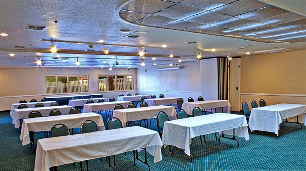 Windmill Suites Surprise - Phoenix, Ascend Hotel Collection Buitenkant foto