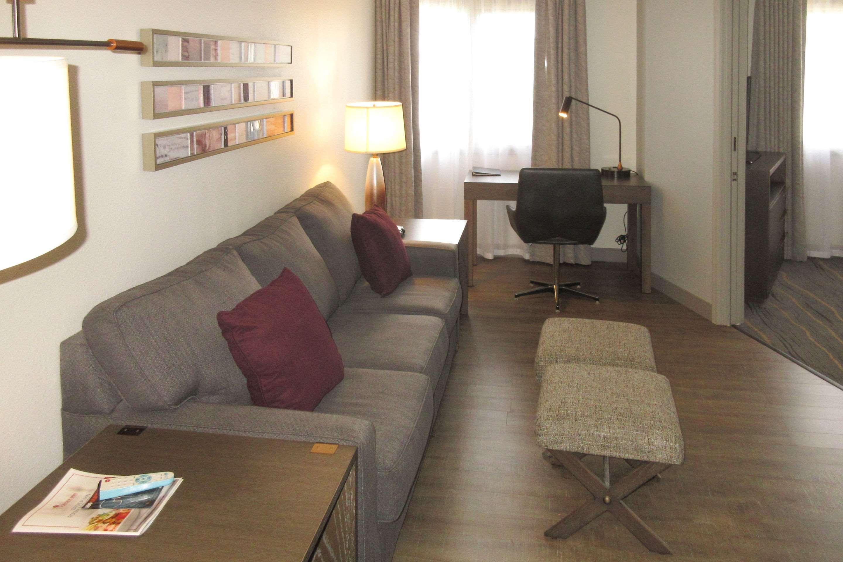Windmill Suites Surprise - Phoenix, Ascend Hotel Collection Buitenkant foto
